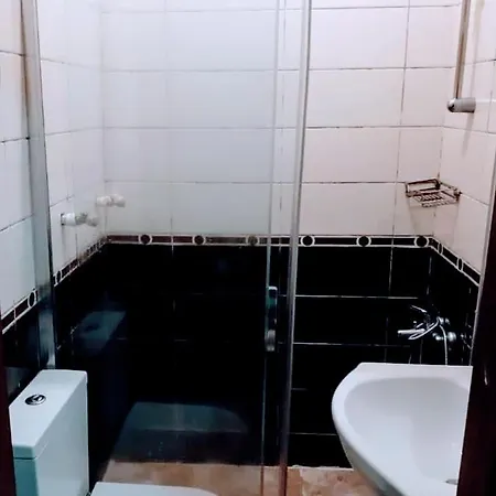 Easeinn Apartment *